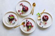 Flans aux petits fruits avec yogourt Flans aux petits fruits avec yogourt
